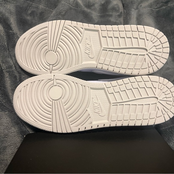 Nike Air Jordan 1 GS Sneakers - low - Picture 7 of 8